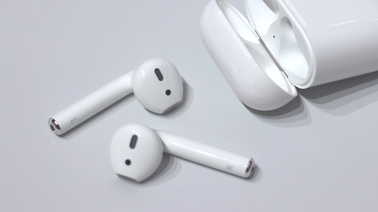 New leak reveals a much, much more expensive AirPods Pro - GadgetMatch
