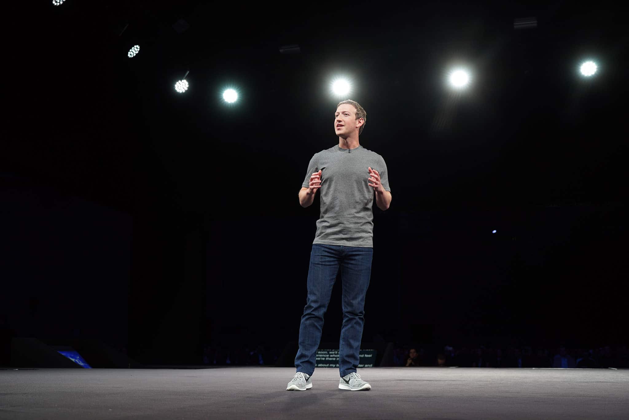 Mark Zuckerberg says Virtual Reality is THE next platform