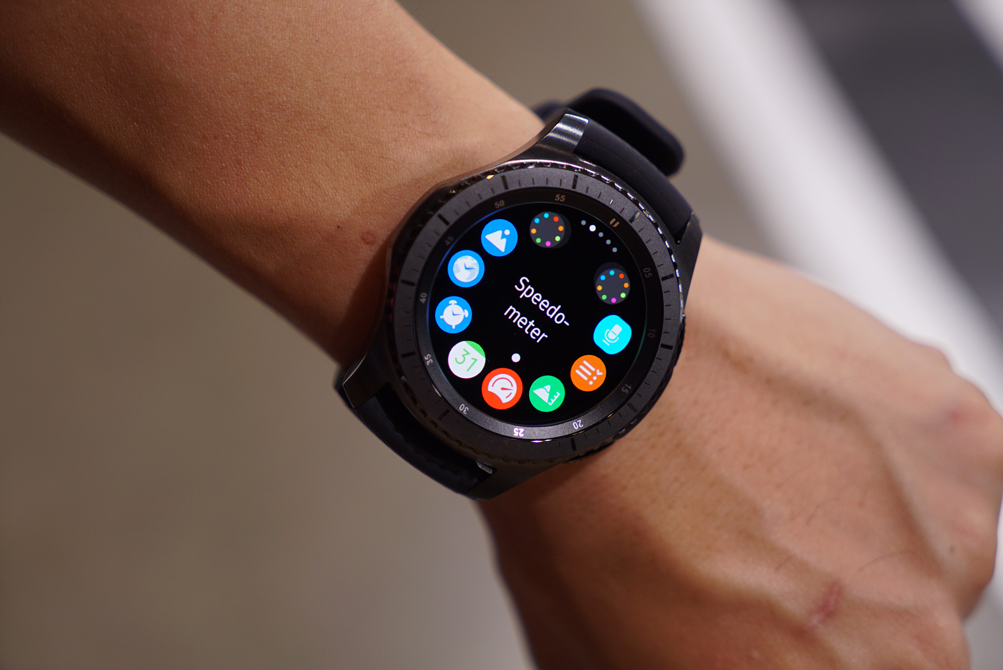 Качественные смарт часы. Samsung Gear s3 41. Самсунг Геар s3 на руке. Смарт часы 3 Max. Смарт часы самсунг 3 2021 года.