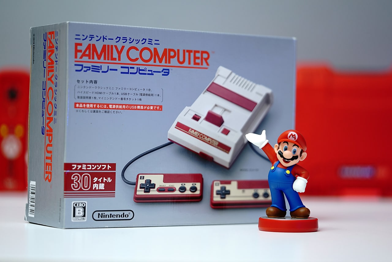 Nintendo компьютер. Nintendo компания. Nintendo Family Computer Box. Нинтендо Фамиком логотип. Корпорация Нинтендо Эстетика.