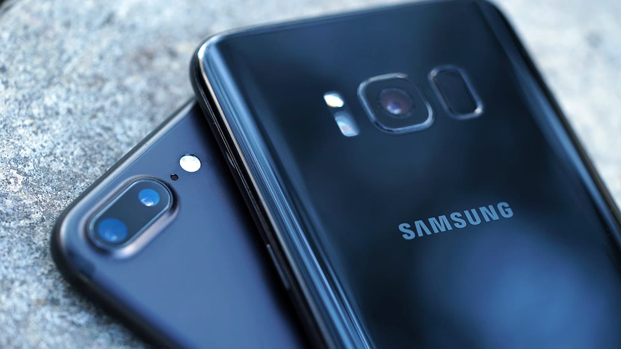 Samsung Galaxy S8 vs Apple iPhone 7 Camera Shootout - GadgetMatch