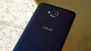 ASUS ZenFone 4 Selfie glittery back