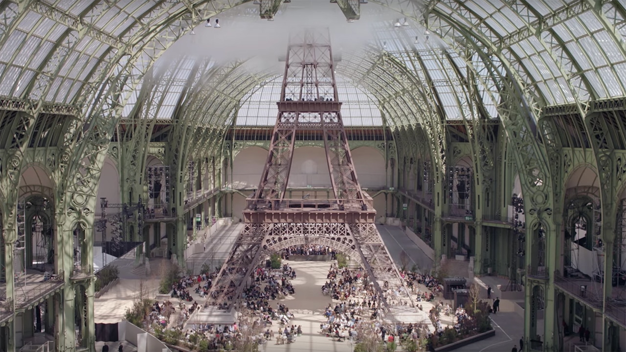 Karl Lagerfeld Turns the Grand Palais Into a Grocery Store for Chanel's  Fall/Winter 2014 Show