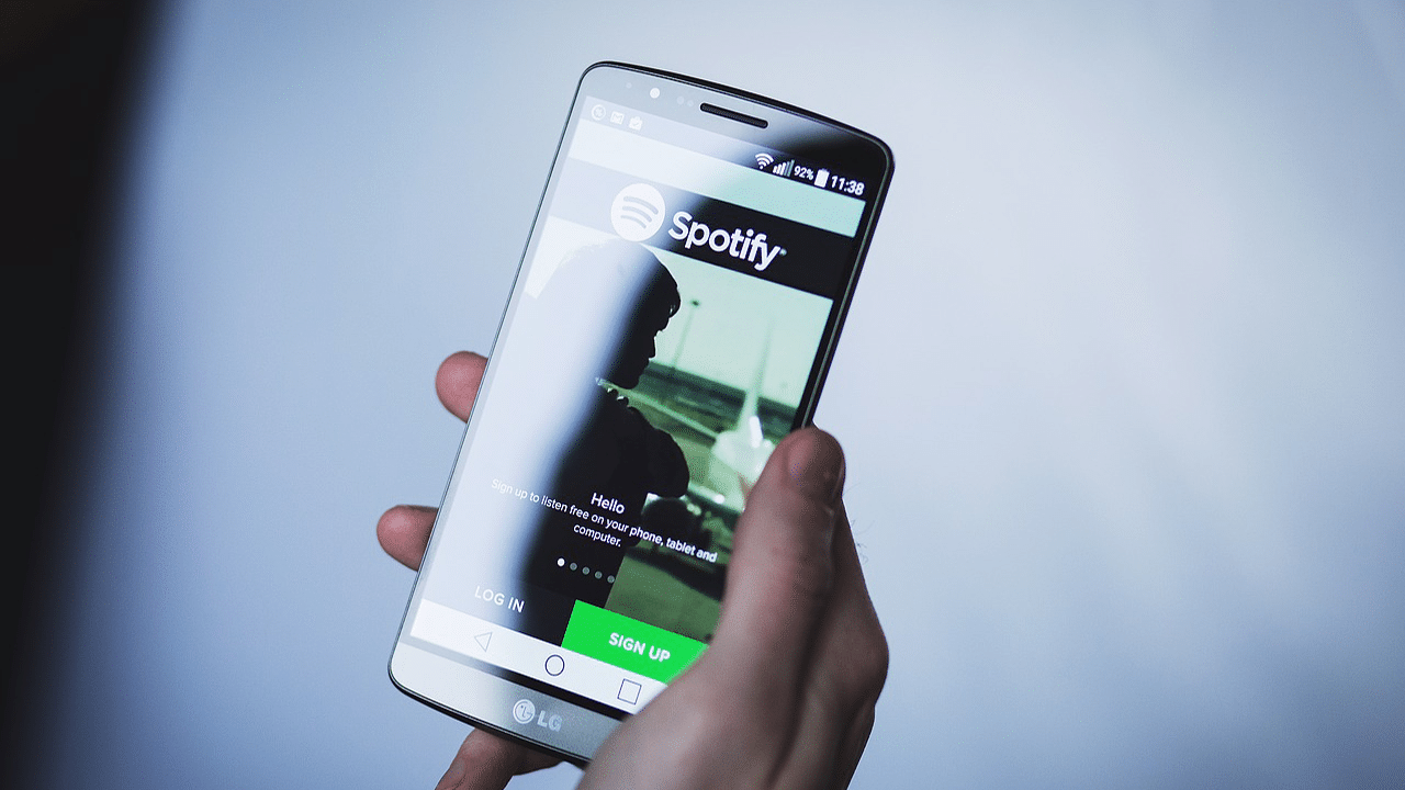 Spotify Free's new update has on-demand playing, low data ...