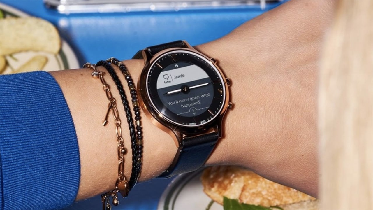 Justerbar Kan ignoreres Tumult Fossil's new hybrid smartwatch has an always-on e-ink display - GadgetMatch