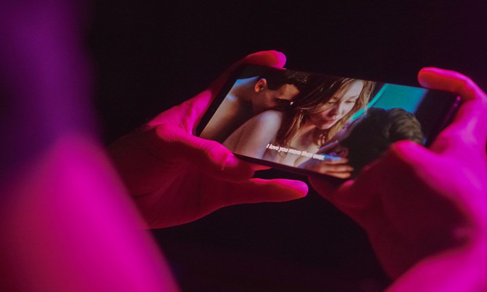 Knightfall Sex Videos - 6 shows on Netflix with hot sex scenes - GadgetMatch