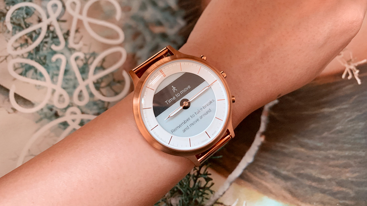 Fossil Hybrid HR review: Exceeding expectations - GadgetMatch