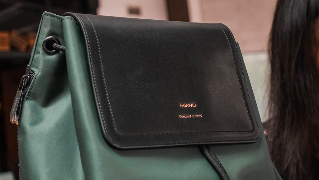 Huawei Classic Backpack: The girl with the green backpack - GadgetMatch