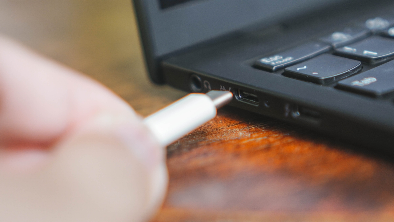 Daisy National folketælling trængsler USB-C could soon charge bulky gaming laptops - GadgetMatch