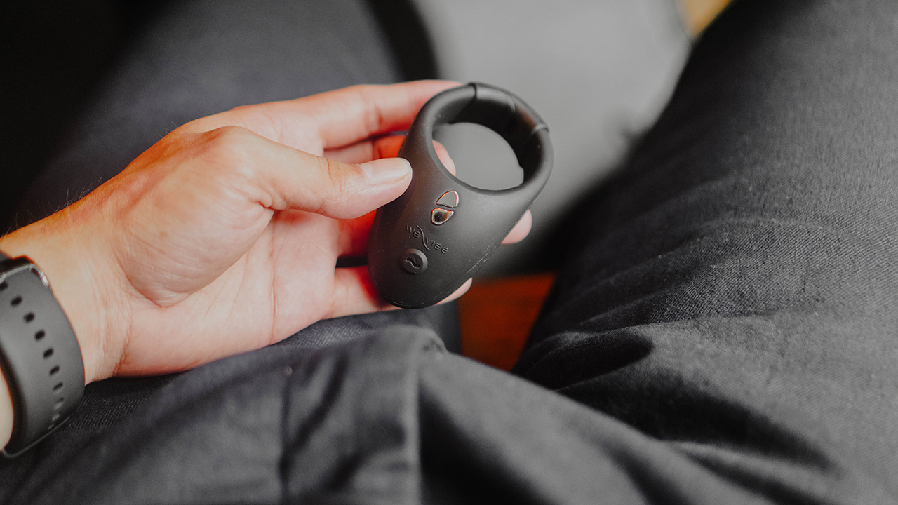 We-Vibe Bond review: Making date nights sexier - GadgetMatch