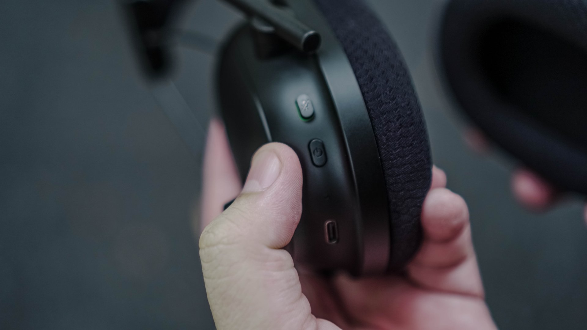 Razer BlackShark V2 Pro (2023) review: A one-and-done wireless headset for  PC and PS5