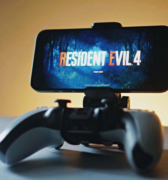 Custom Resident Evil PS4 controller is as disgusting as it is amazing